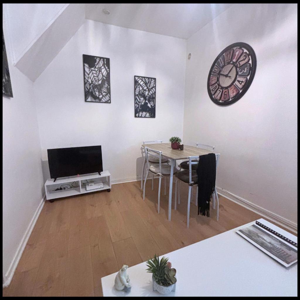 Ferienwohnung L'Echappee Belle Pour 5 Saint-Quentin  Exterior foto